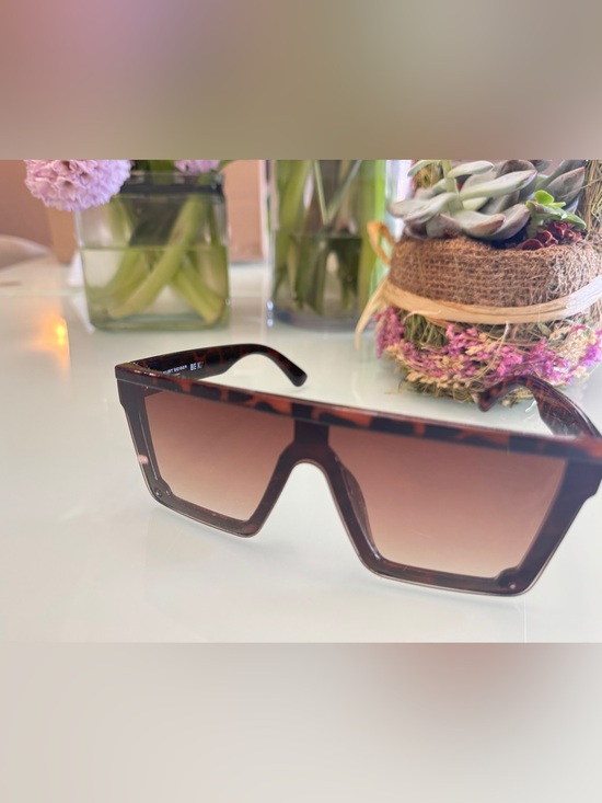 Kurt Geiger Accessories - Kurt Geiger Tortoiseshell Shield Sunglasses with Brown Gradient Lenses